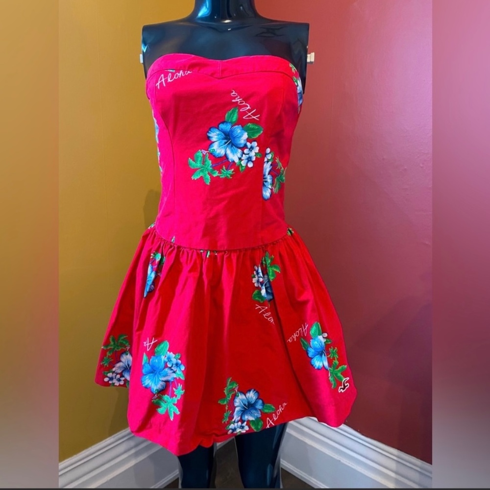 Tropical Hawaiian Print Hollister Ruched Tube Dress
